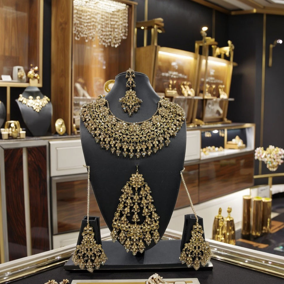 Elegant Indian Mehendi Choker Set™