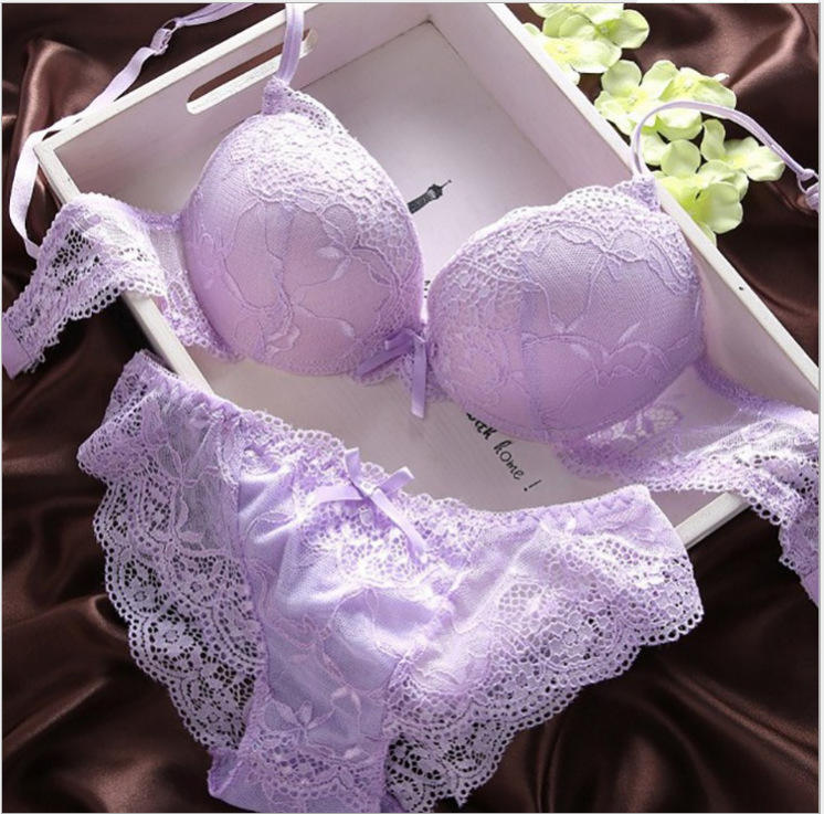 Luxe Lace Underwired Bra Set™