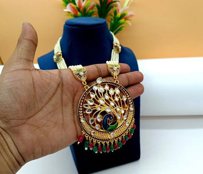 Elegant Matching Necklace & Earring Set™