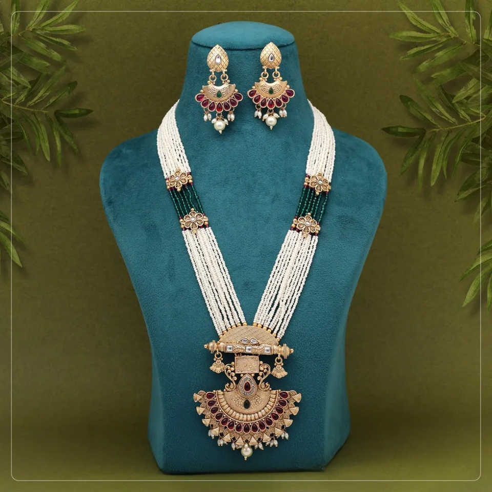 Elegant Heritage Necklace & Earring Set™